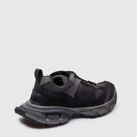 $1290 MSRP- Balenciaga Gray sneakers 3XL with textured logo- Size- 44E, 11US - Picture 3 of 5